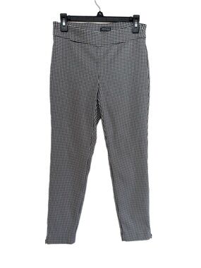 Van Heusen Black and White Houndstooth Skinny Pants with ankle zipper Size 6